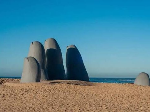 Los Dedos en Playa Brava, Punta del Este